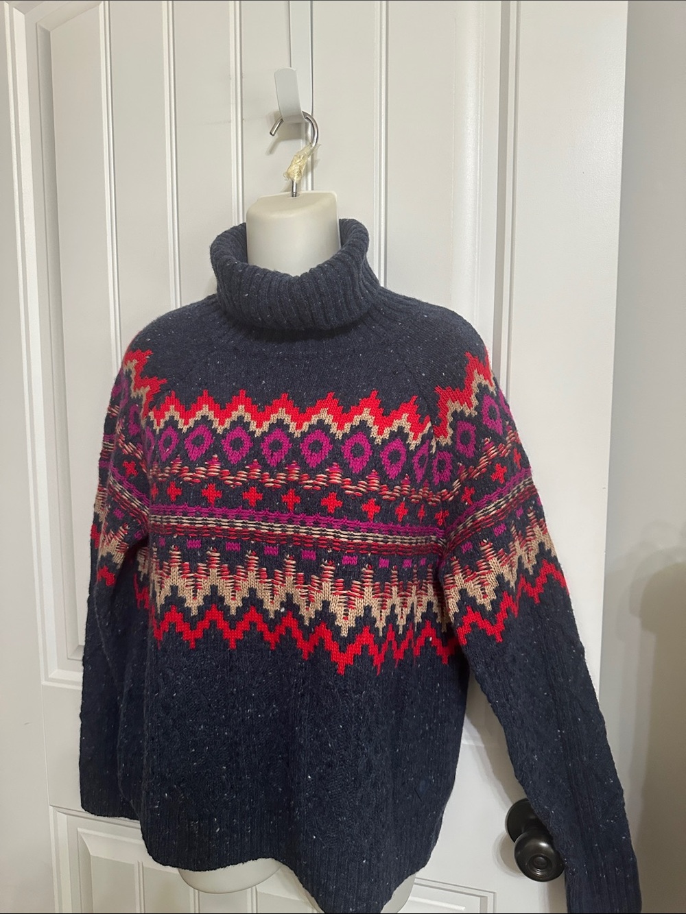 Nwots Krimson Klover Turtleneck Sweater Gorgeous small